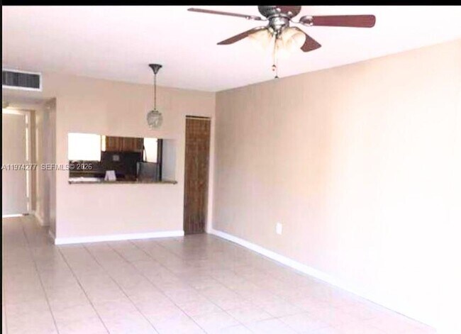 Foto del edificio - 6507 Winfield Blvd