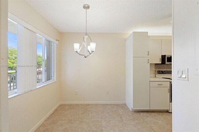 Foto del edificio - 7214 S Devon Dr