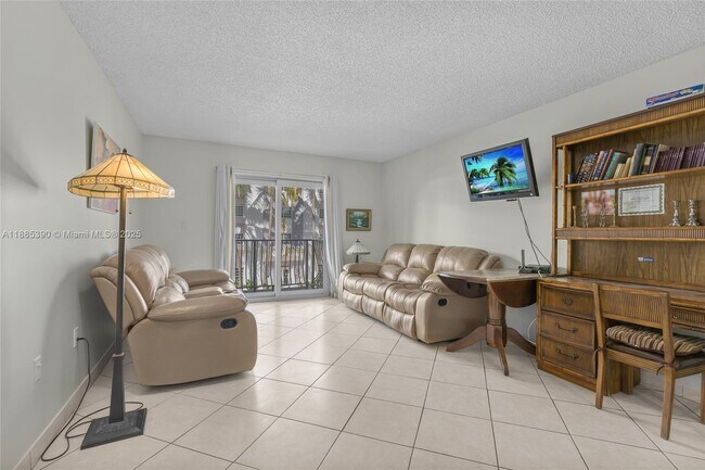 Foto del edificio - 4141 Collins Ave