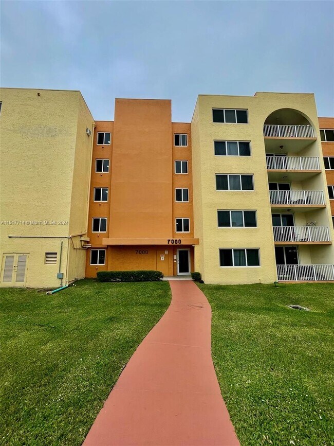 Foto del edificio - 7000 NW 186th St