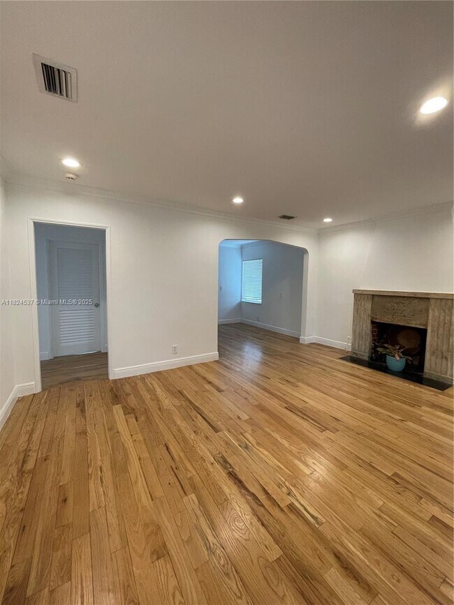 Foto del edificio - 2280 SW 20th St
