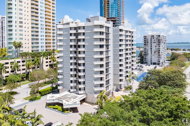Brickell Park Condominium