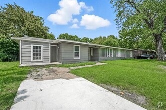 Building Photo - 124 Vandenburg Dr