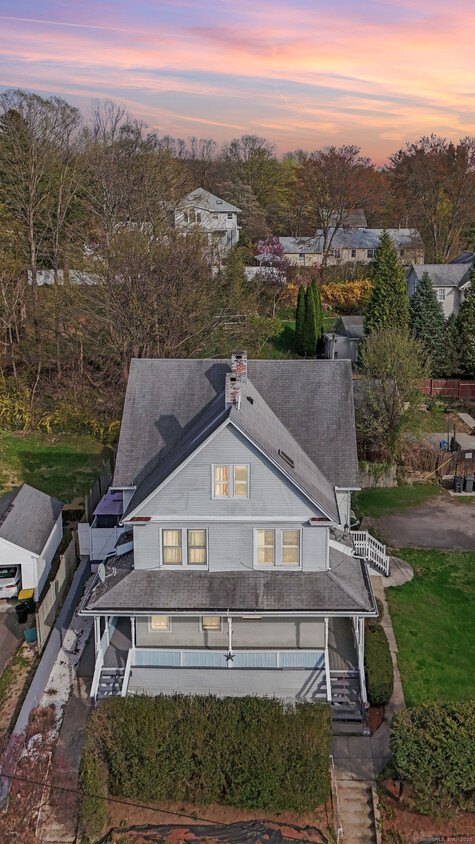 Foto principal - 104 Prospect St