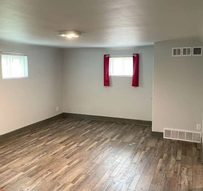 Building Photo - 1017 18th St