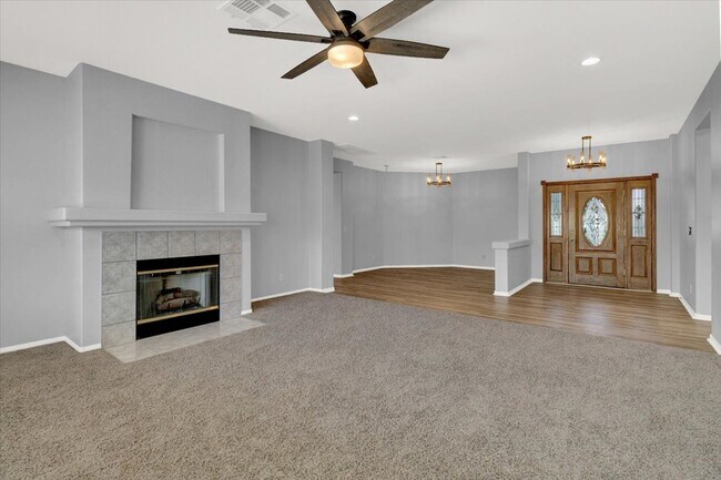 Building Photo - 9725 Drumcannon Ave