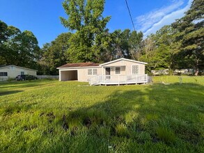 Building Photo - 1213 Deeb St