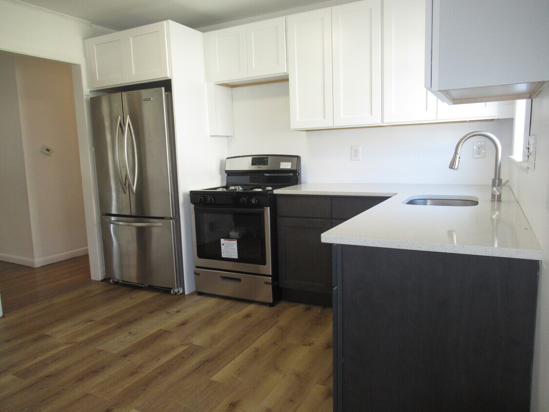 Foto principal - 581 Coolidge Ave