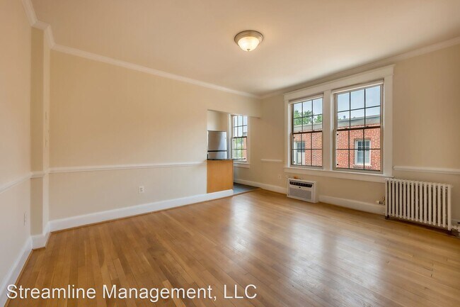 Foto del edificio - 1 br, 1 bath House - 3024 Wisconsin Avenue...
