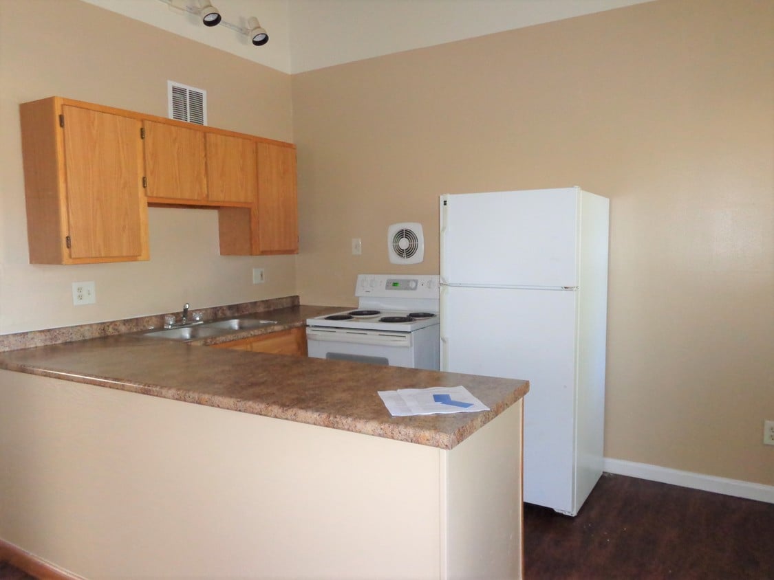 894 Dawnview Ct Unit 894, Florissant, MO 63031 Apartment for Rent in Florissant, MO