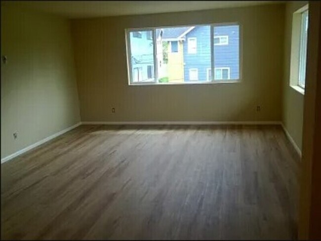Foto del edificio - 5215 38th Ave SW