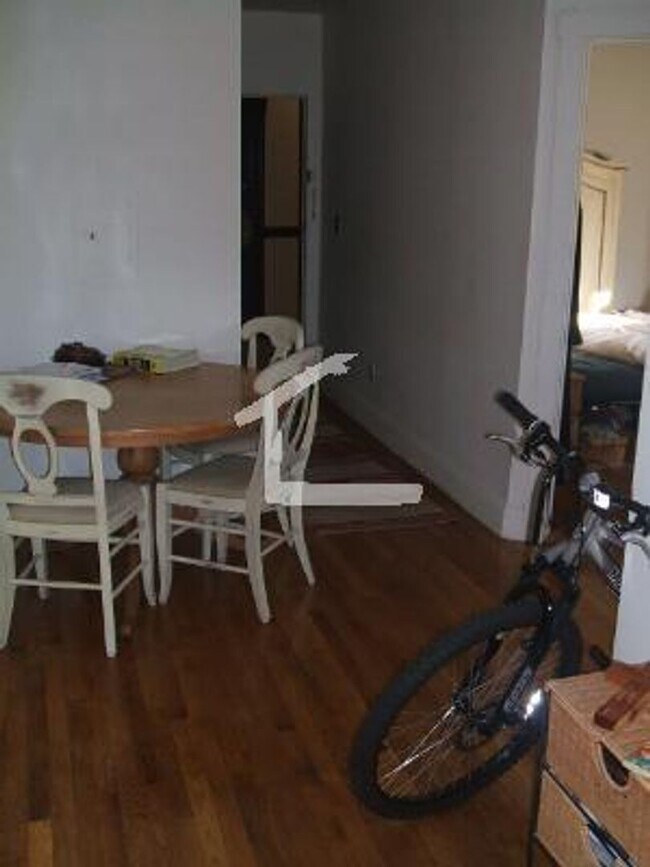 Foto del edificio - Fenway 1 bed split - available 9/5