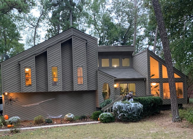 Foto del edificio - 5273 Amhurst Dr