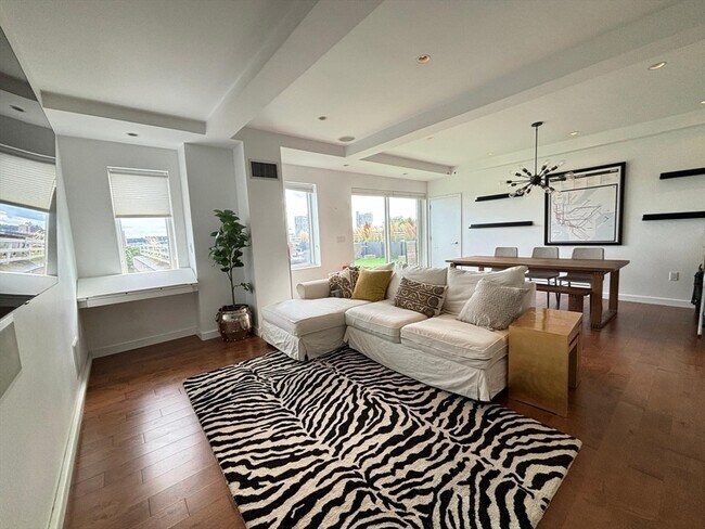 Foto del edificio - 950 Massachusetts Ave