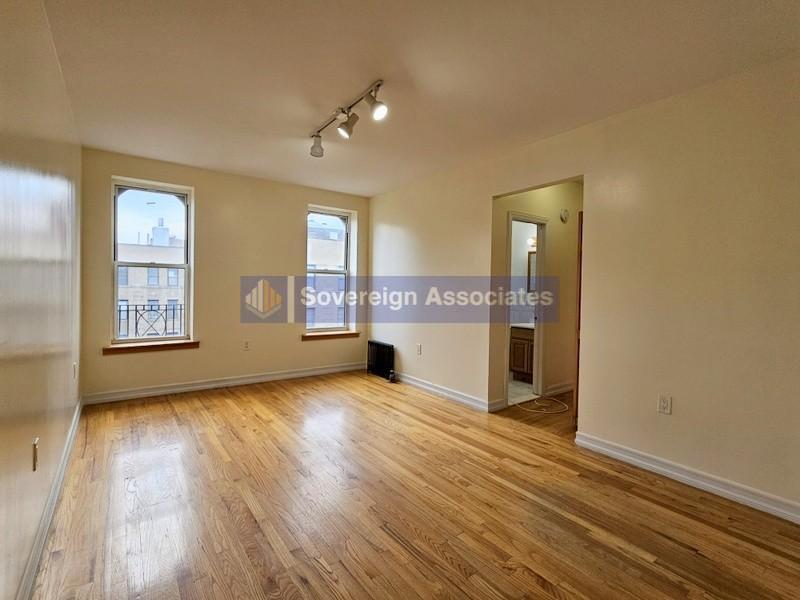 Foto principal - 707 West 171st Street