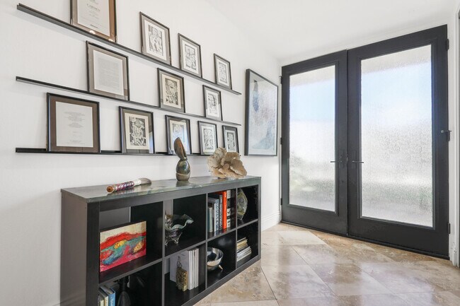 Foto del edificio - 49845 Lago Dr