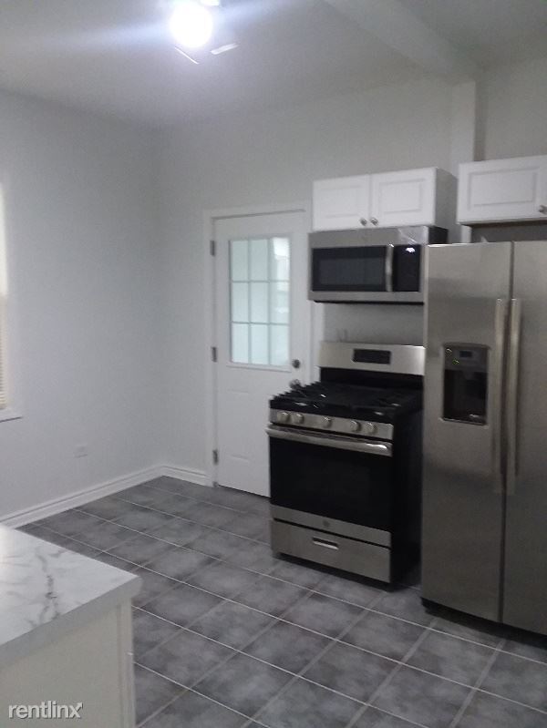 Building Photo - 7653 62nd Pl