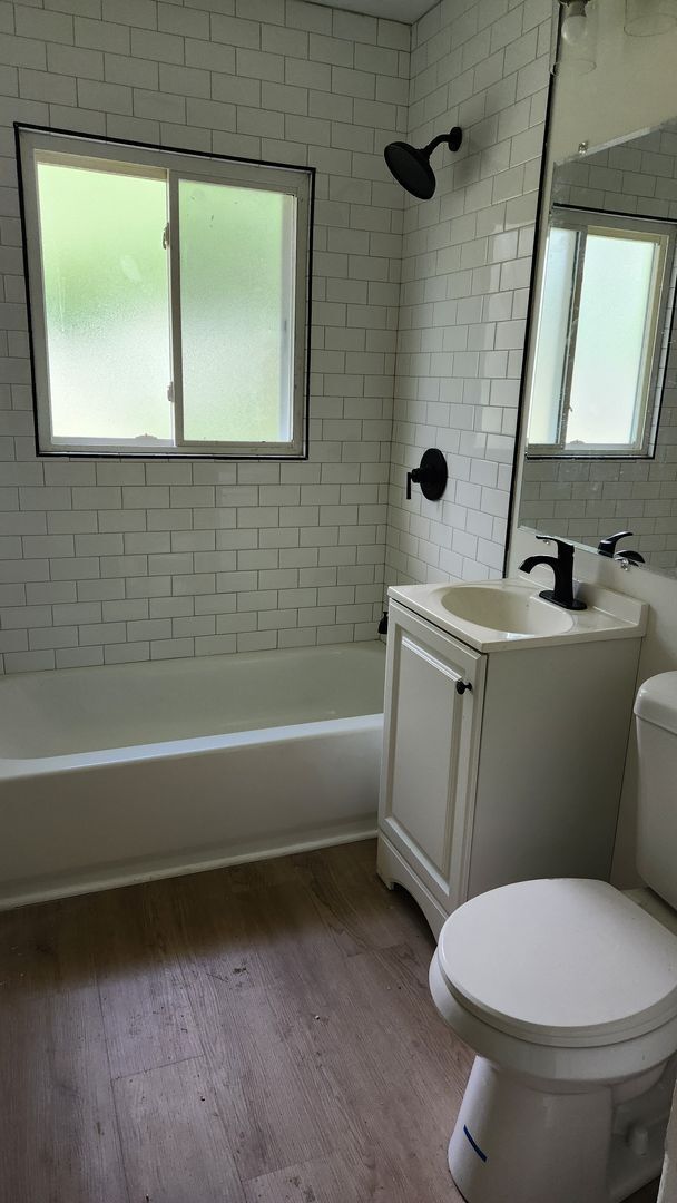 Foto del edificio - Charming 3-Bedroom Ranch in North Linden