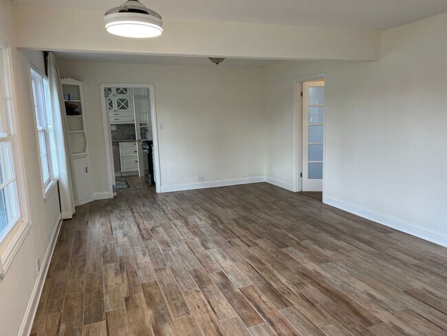 Foto del edificio - 2 Bedroom 2 Bath Single Family Home in Orange