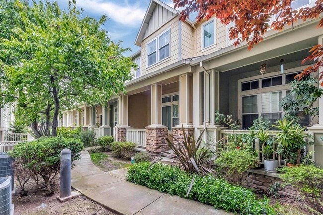 Photo - 357 Destino Cir Townhome