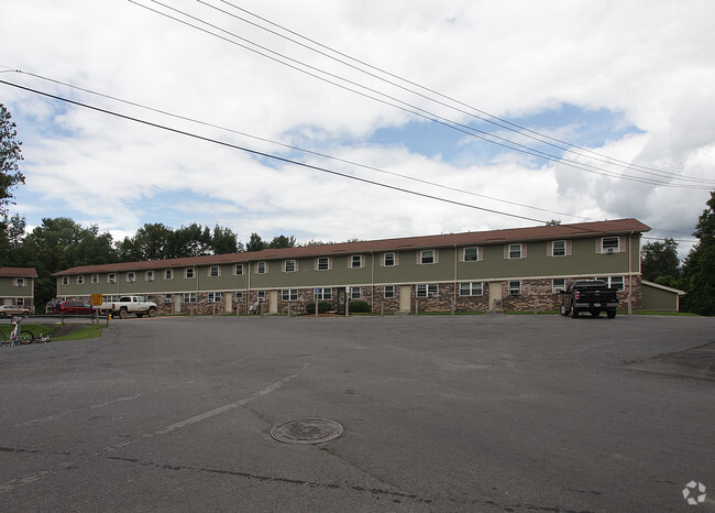 Building Photo - Colonial Manor Apartments