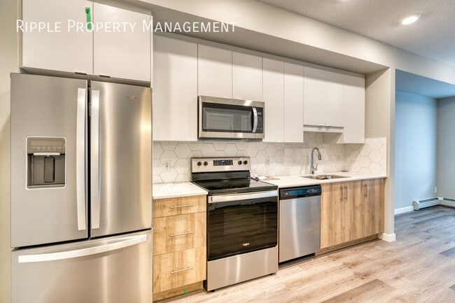 Photo du bâtiment - AMAZING 1 BED/ 1 BATH CONDO IN THE COMMUNITY OF INGLEWOOD
