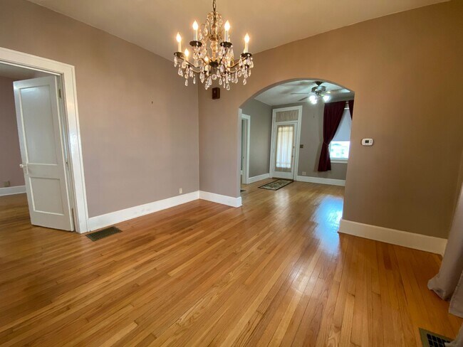 Building Photo - Two bedroom, two bath home in the heart of...