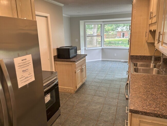 Foto del edificio - 4 Bed / 4 Bath House for Rent in Huntsville, AL 35803