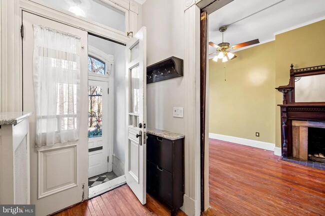 Building Photo - 3 Bedroom Located In Historic Reservoir Hill