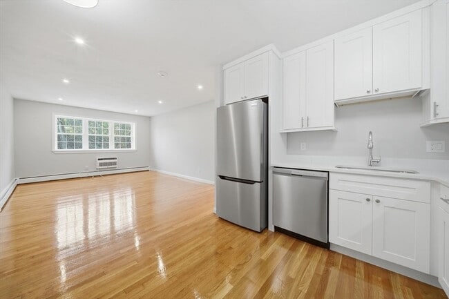 Photo - 11 Schubert St Apartment