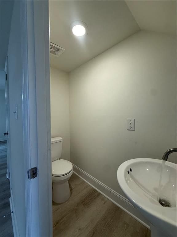 Building Photo - 1161 Boulevard