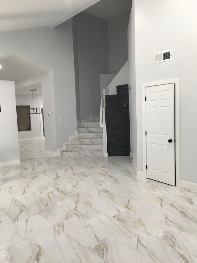 Foto del edificio - 10531 W Mohave St