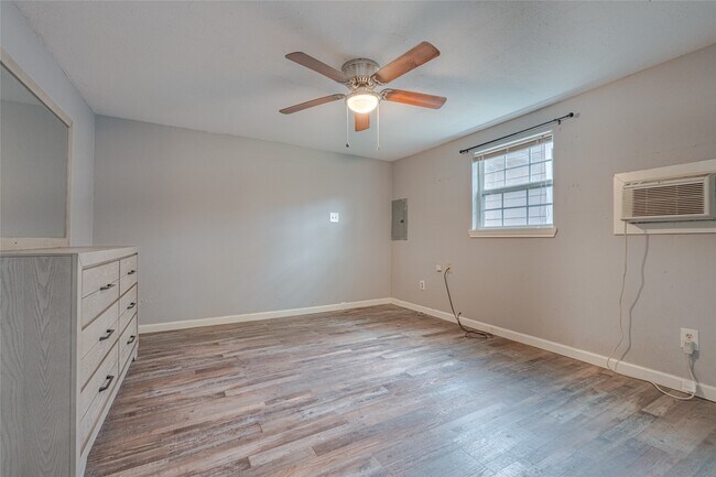 Foto del edificio - 4206 Walker St