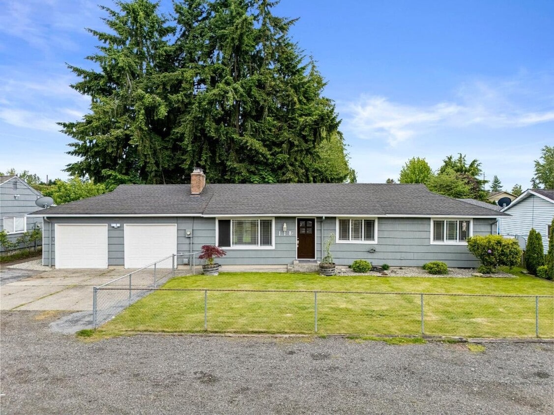 Primary Photo - Spacious 3-Bedroom Retreat in Tacoma’s Qui...