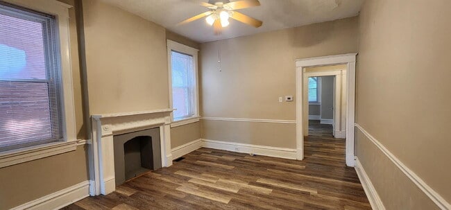 Foto del edificio - Parkside Living Across from Tower Grove Park with Sun Porch & Private Yard