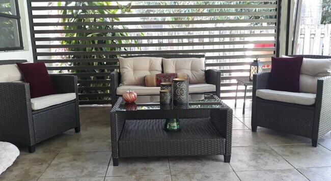 Foto del edificio - 475 NE 113th St