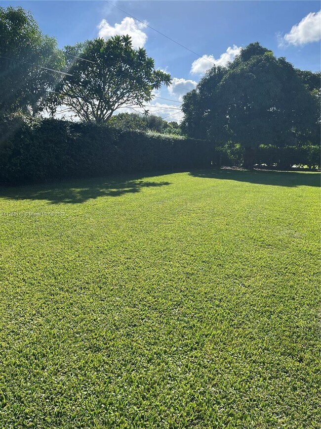 Foto del edificio - 7930 SW 164th St