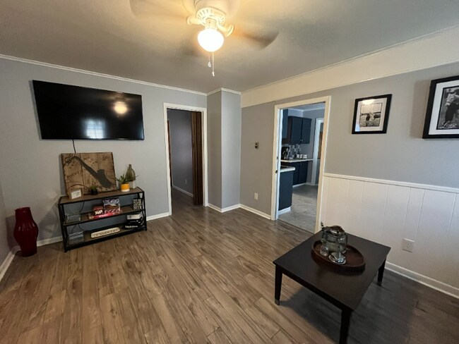 Foto del edificio - 22 N High St