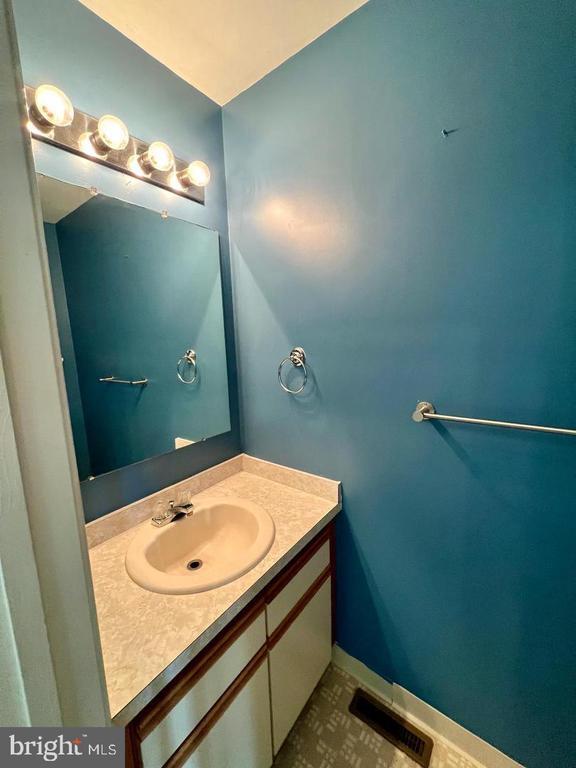 Building Photo - 1007 San Remo Ct