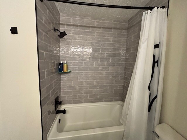 Foto del edificio - 5830 Hampton Ct