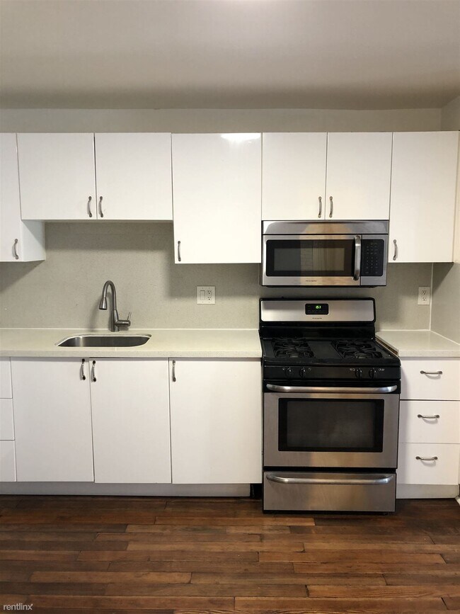 Building Photo - 4 br, 1.5 bath Duplex - 936 Wood St 936 Wood