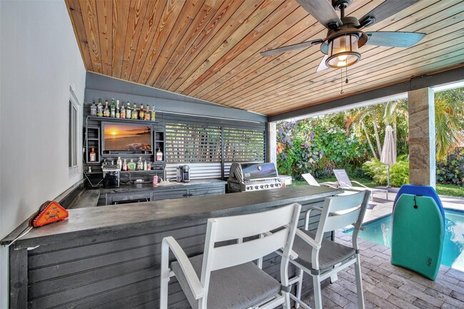 Foto del edificio - 2725 NE 35th Ct