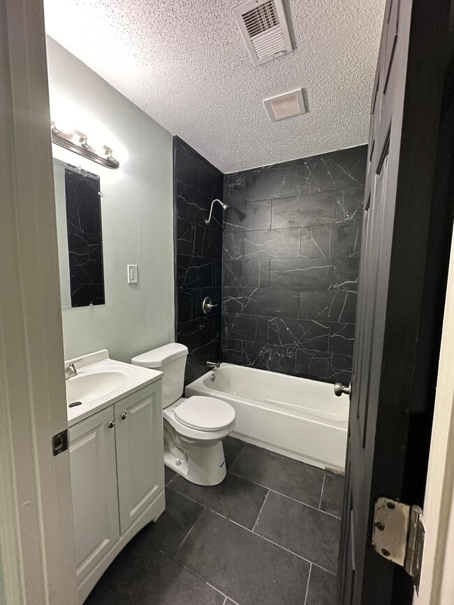 Foto del edificio - 785 Dallas St