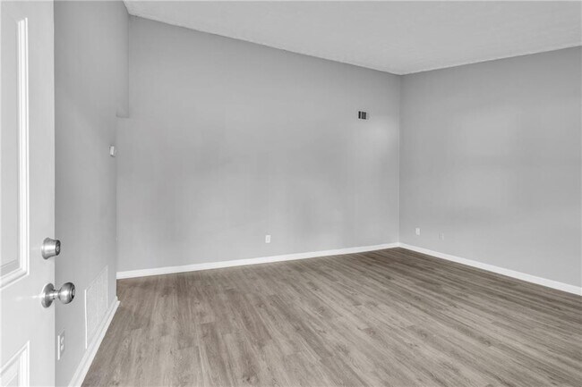 Foto del edificio - 8883 Homewood Dr