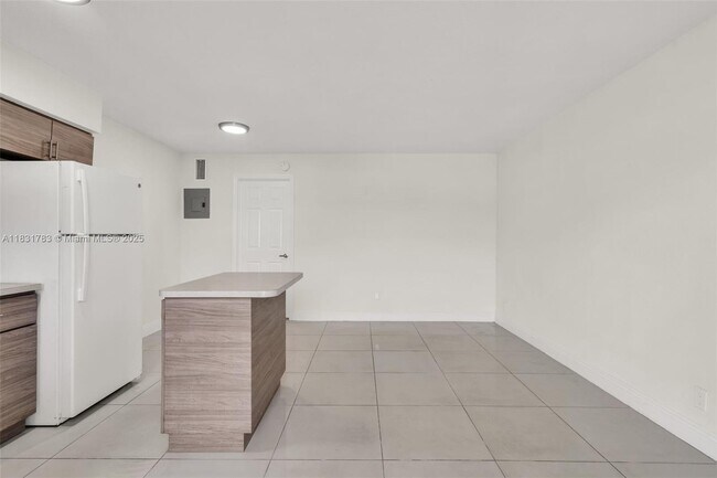 Foto del edificio - 6034 Arthur St
