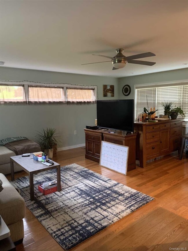 Foto del edificio - 322 Sunset Hill Rd E