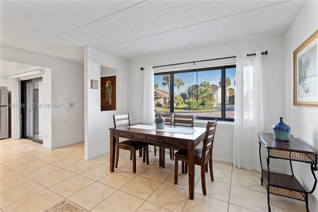 Foto del edificio - 1145 N Shannon Ave