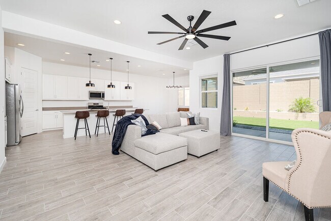 Foto del edificio - 3264 W Peak View Rd