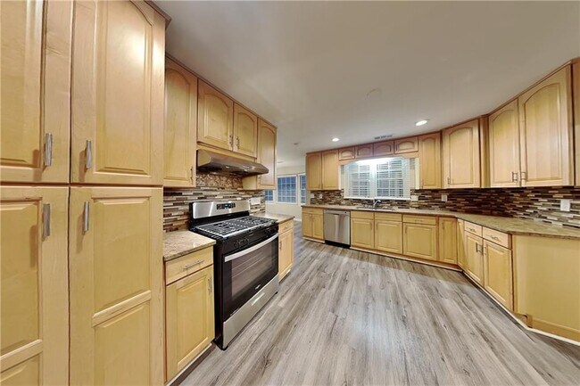 Building Photo - 4502 Lashley Ct NE