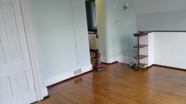 Living Room - 502 Porter Ave